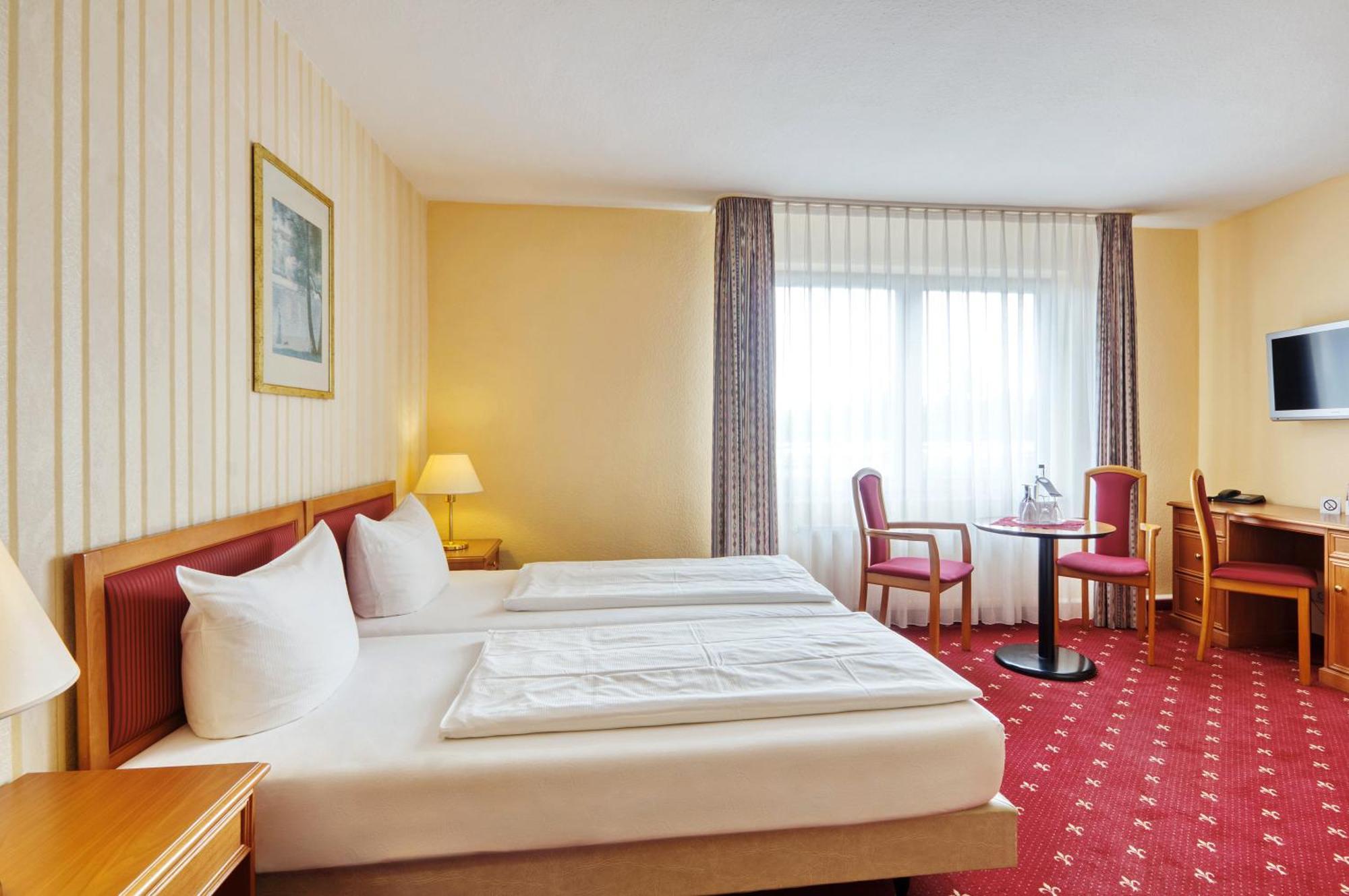 Akzent Aktiv & Vital Hotel Thueringen シュマルカルデン エクステリア 写真