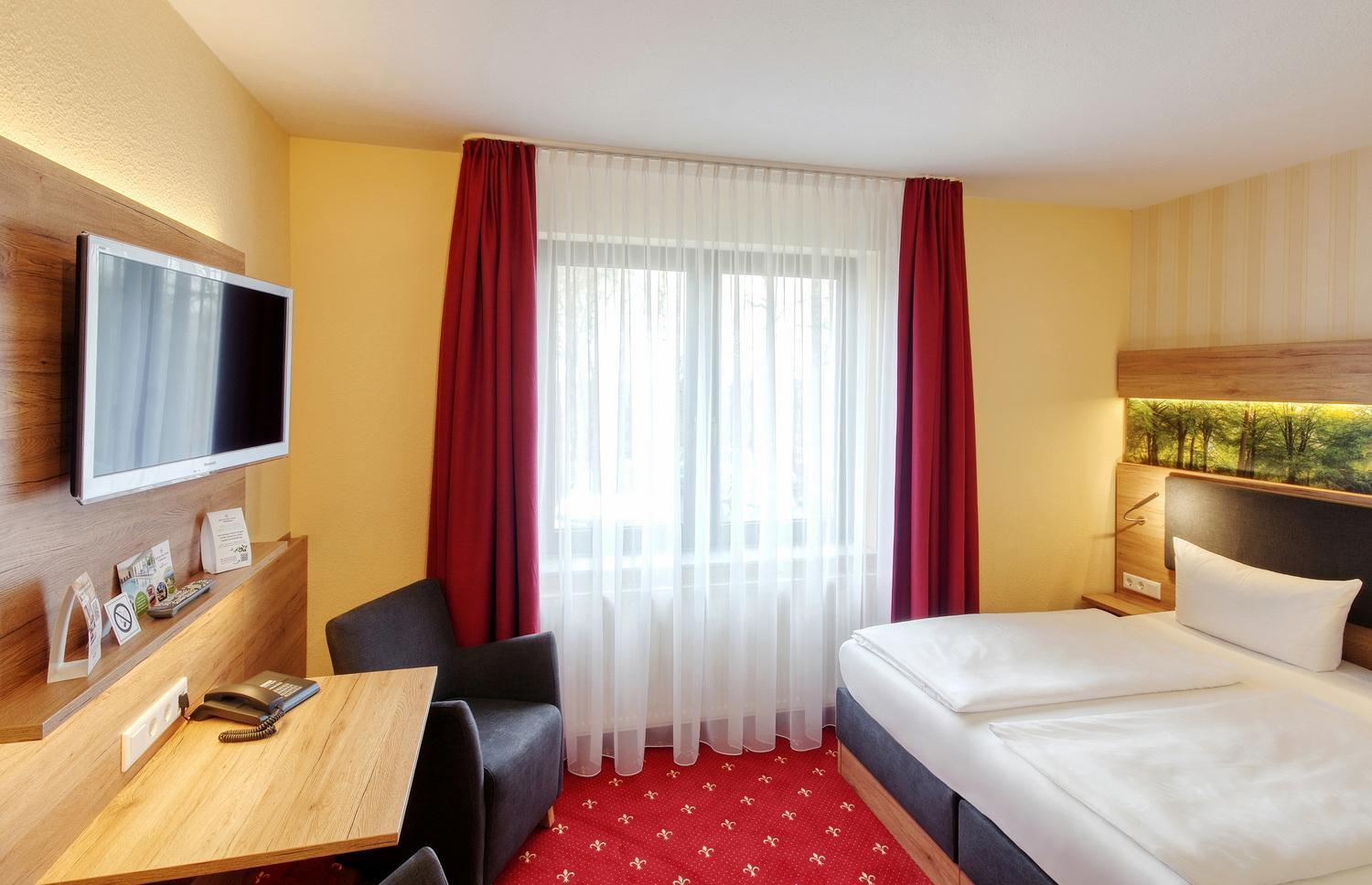 Akzent Aktiv & Vital Hotel Thueringen シュマルカルデン エクステリア 写真