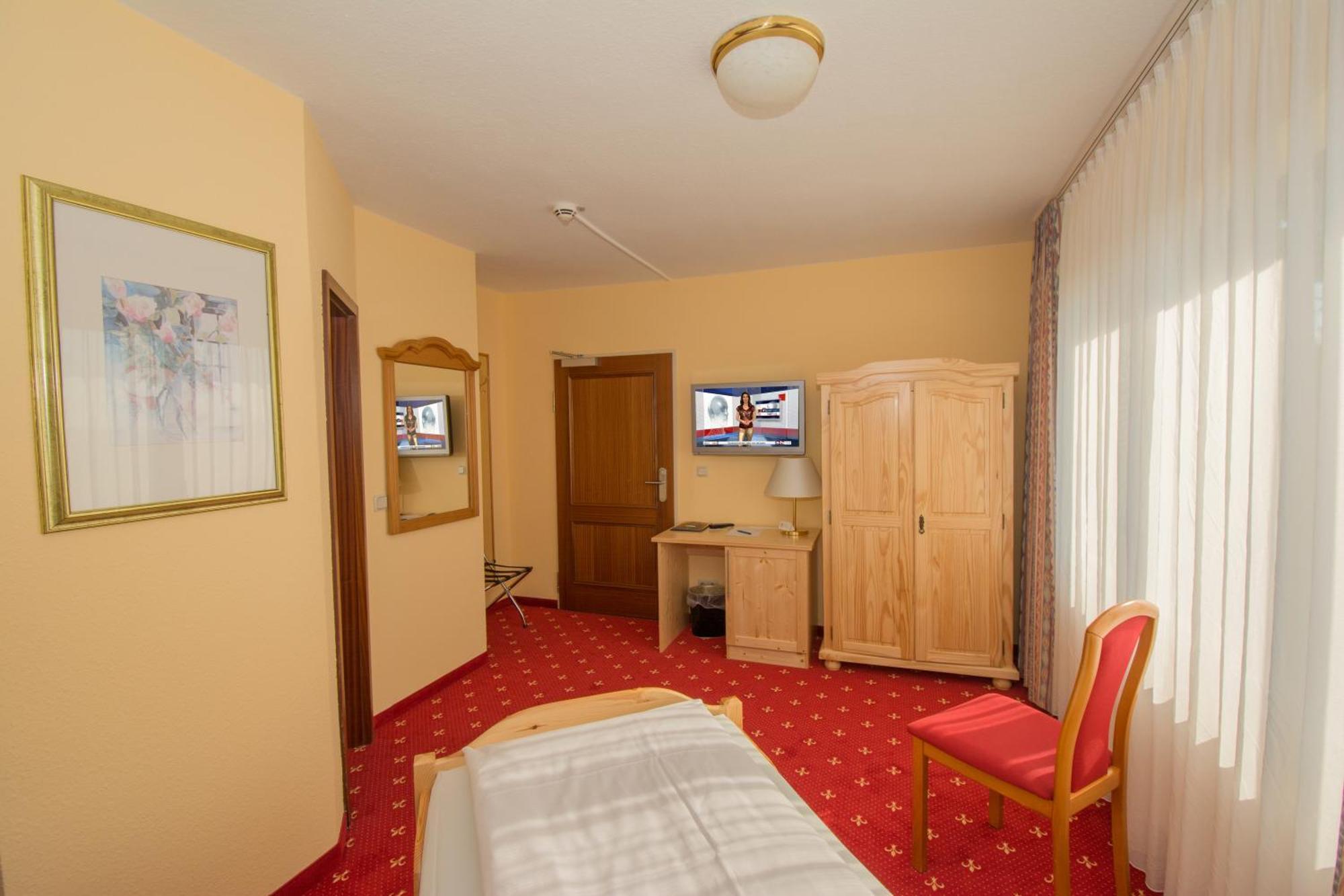 Akzent Aktiv & Vital Hotel Thueringen シュマルカルデン エクステリア 写真