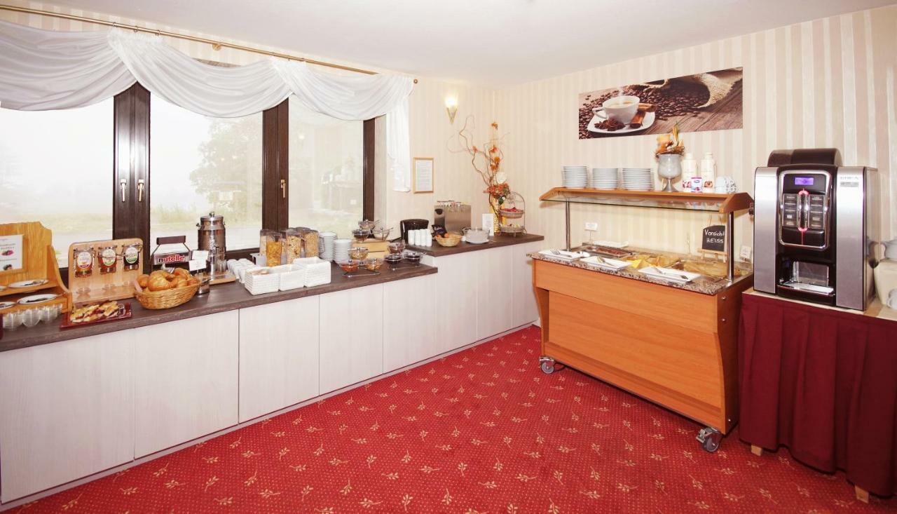 Akzent Aktiv & Vital Hotel Thueringen シュマルカルデン エクステリア 写真